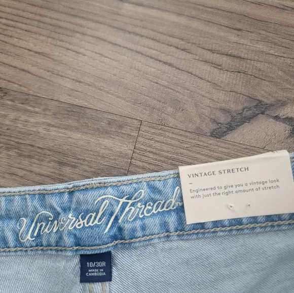 Universal Thread High Rise Shortie Size 10 - Picture 2 of 5
